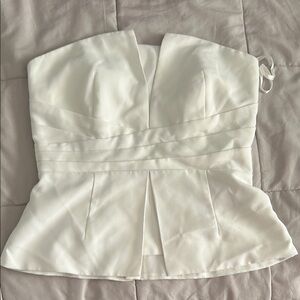 Elegant White Strapless Top